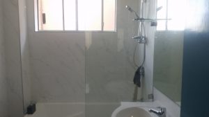 new-bathtub-with-mixer-shower